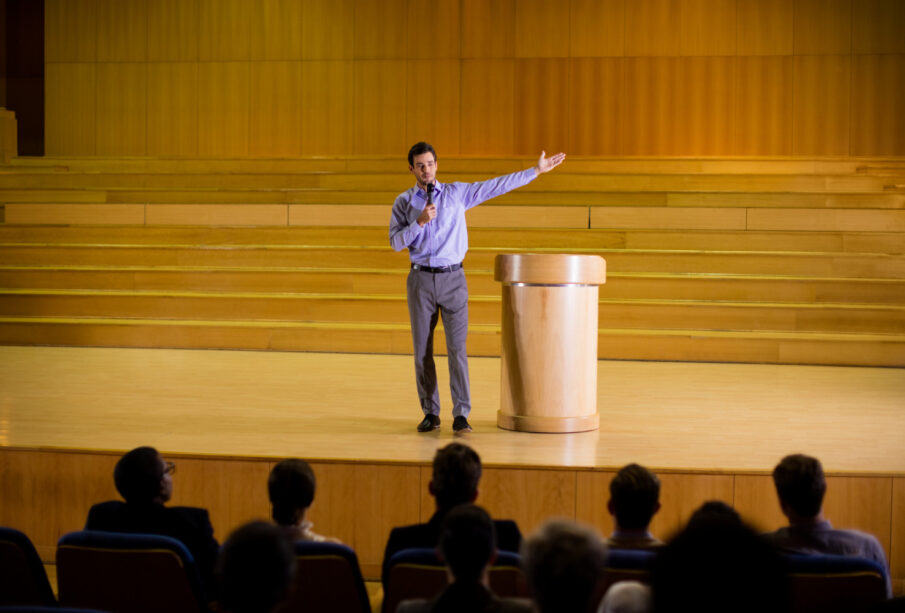 Cum să crești gradul de implicare al publicului ca speaker motivational