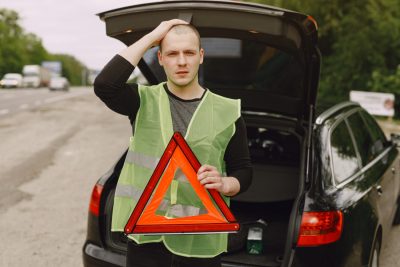 Cum poți evita să îți pierzi numerele auto pe drum?