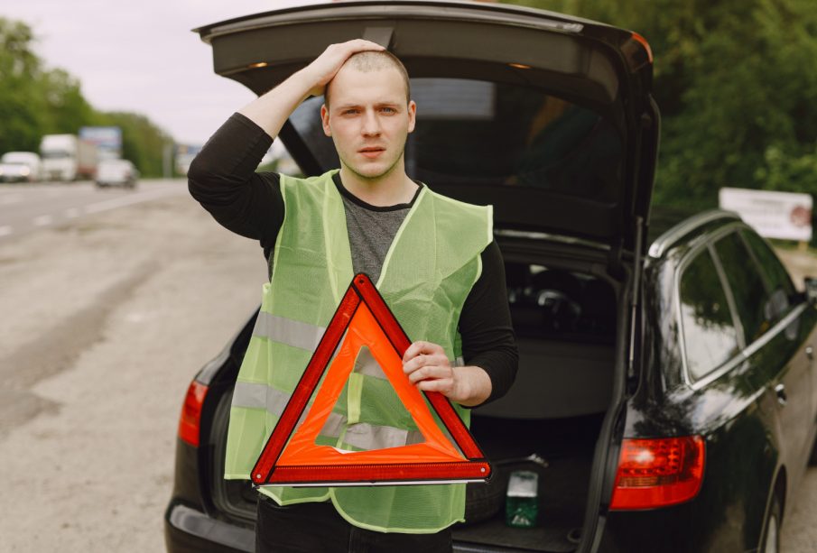 Cum poți evita să îți pierzi numerele auto pe drum?