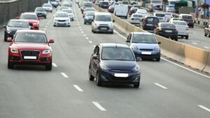 Cum te ajută monitorizarea GPS să reduci costurile flotei