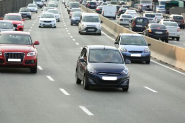 Cum te ajută monitorizarea GPS să reduci costurile flotei