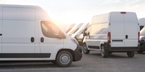Monitorizare GPS flotă auto vs. metode tradiționale